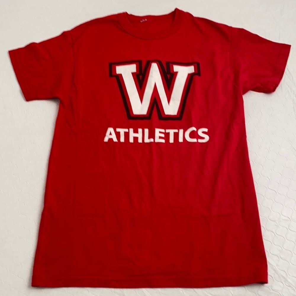 University of Wisconsin Badgers red short sleeve t-shirt